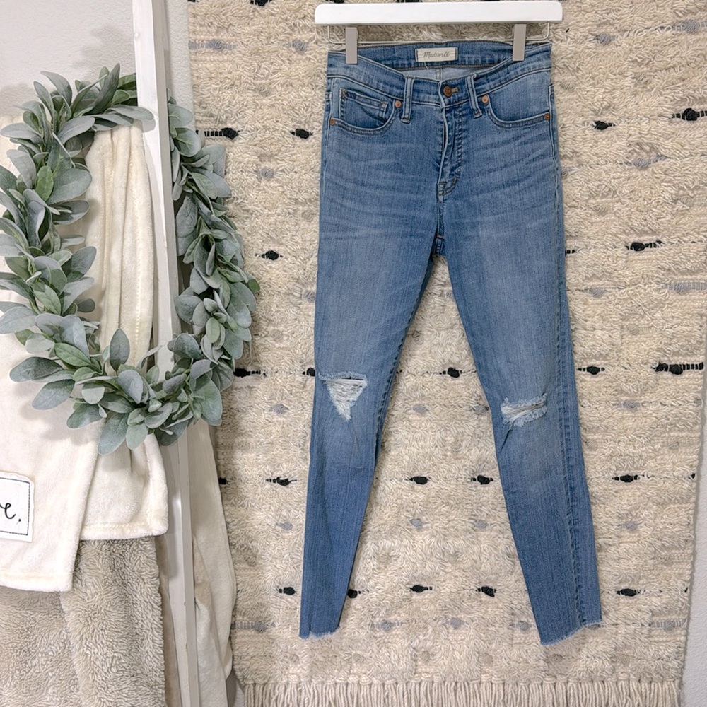 Madewell distressed 9” high-rise skinny jeans with frayed hem size 25
